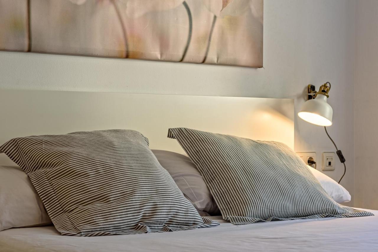 Apartamento&Piscina Cerca De Barcelona Ripollet Bagian luar foto